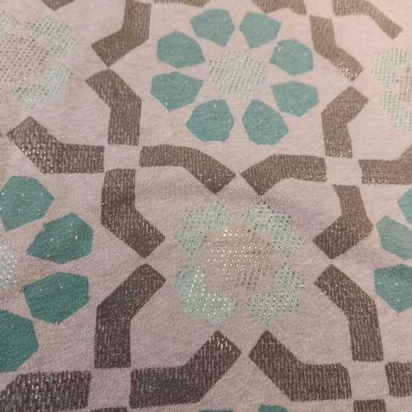 American Eagle Tank Top - Picture 3 of 5